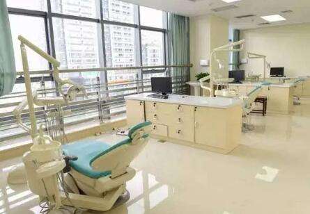 北京种植牙三甲医院排名前五名,也是口碑好的口腔医院top5！